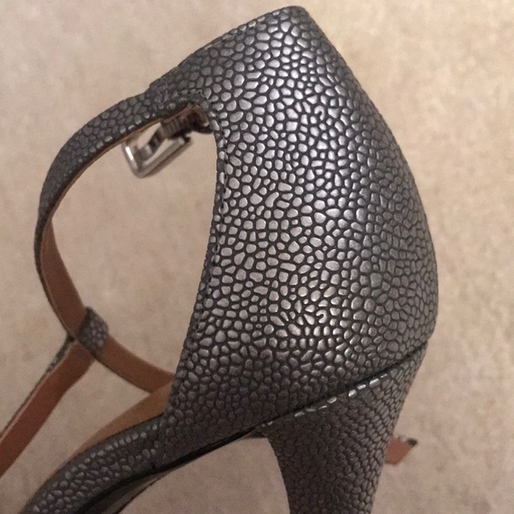 calvin klein heels - Picture 3 of 4